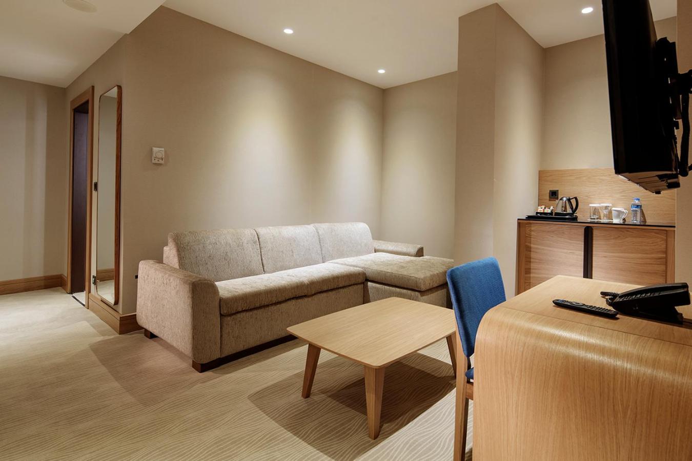 Doubletree By Hilton Hotel Istanbul - Tuzla Экстерьер фото